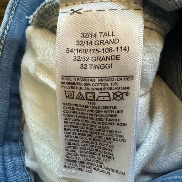 GAP Light Blue Distressed Jean Shorts - Picture 6 of 6